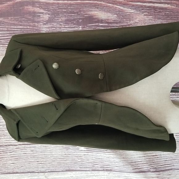 Forever 21 Jackets & Blazers - Forever 21 Olive Blazer/Light Jacket XS